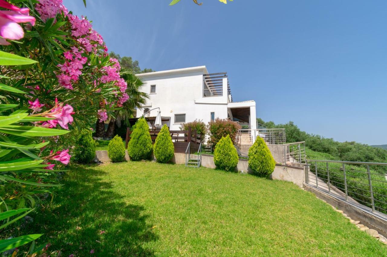 Ionian Pearl Luxury Spa Villa Meszongí Kültér fotó