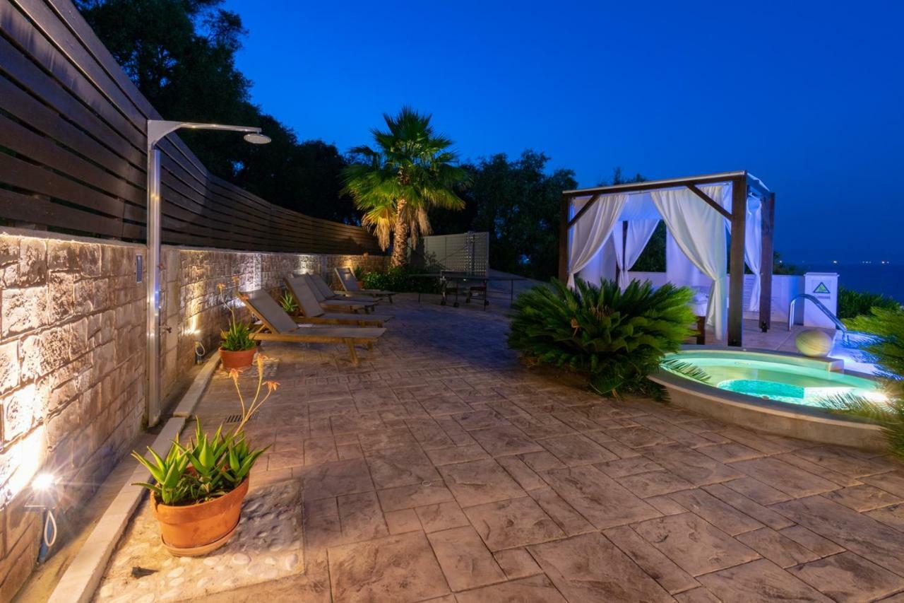 Ionian Pearl Luxury Spa Villa Meszongí Kültér fotó